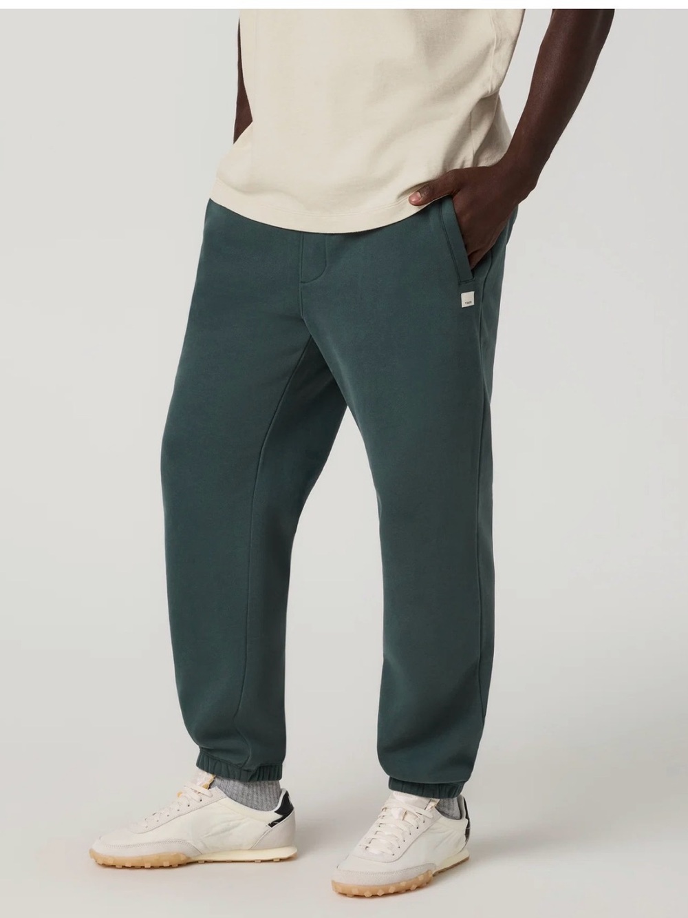 103. Vuori Seaside Sweatpants in Hemlock